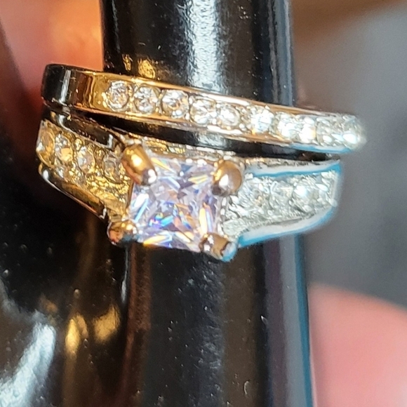 New 2 pc Wedding Set size 6 Cubic Zirconia silver plated - Picture 4 of 13